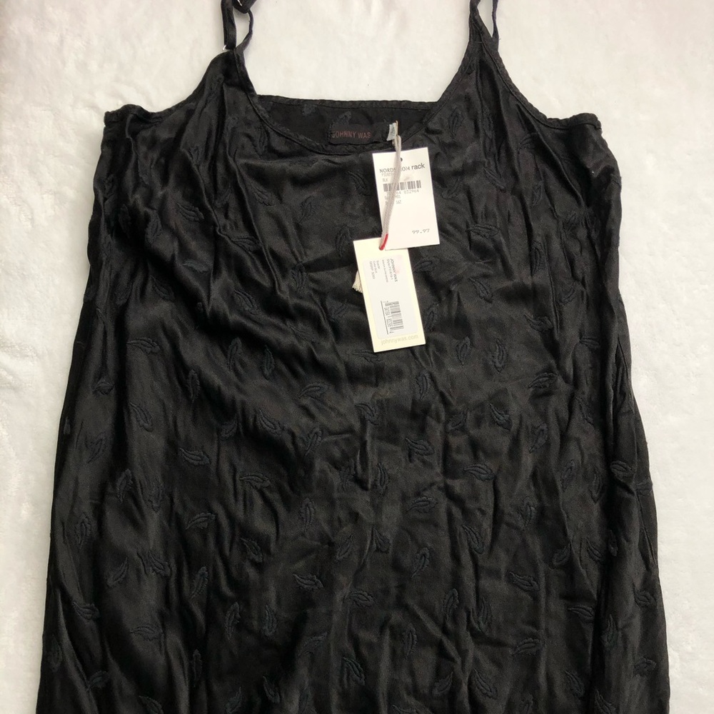New Jonny Was black dress !